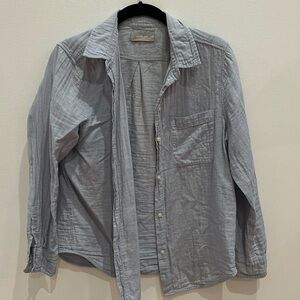 Blue linen button down from Everlane